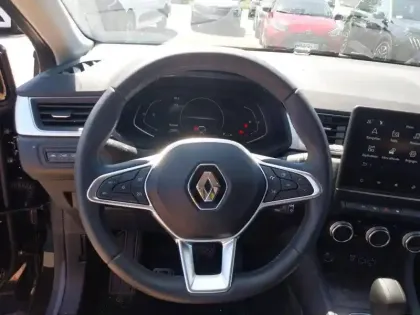 Photo 25 Renault Captur  E-Tech full hybrid 145