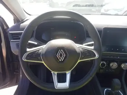Photo 10 Renault Clio  E-Tech full hybrid 145