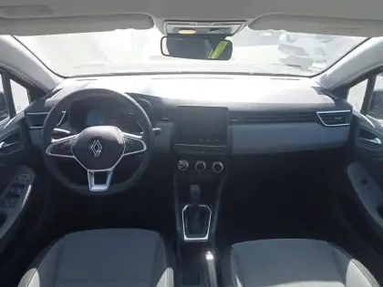 Photo 9 Renault Clio  E-Tech full hybrid 145
