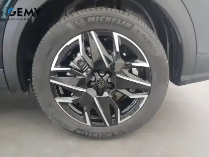 Photo 10 Peugeot 5008  Hybrid 136 e-DCS6
