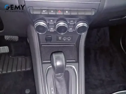Photo 28 Renault Captur  mild hybrid 160 EDC