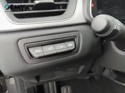 Photo 30 Renault Captur  mild hybrid 160 EDC