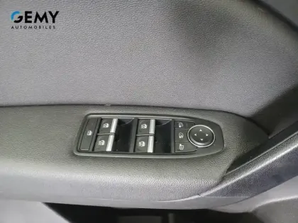 Photo 31 Renault Captur  mild hybrid 160 EDC