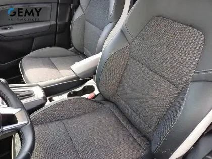 Photo 8 Renault Captur  E-Tech full hybrid 145
