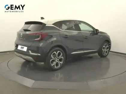 Photo 32 Renault Captur  E-Tech full hybrid 145
