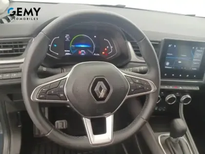 Photo 27 Renault Captur  E-Tech full hybrid 145