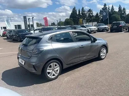 Photo 16 Renault Clio  E-Tech full hybrid 145 ch GSR2