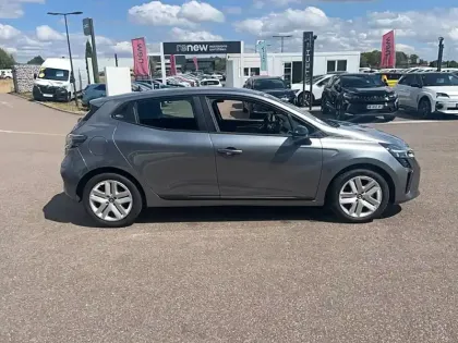 Photo 15 Renault Clio  E-Tech full hybrid 145 ch GSR2