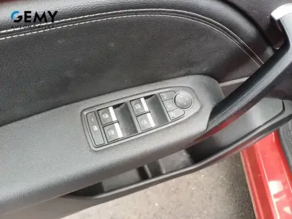 Photo 13 Renault Captur  E-Tech full hybrid 145