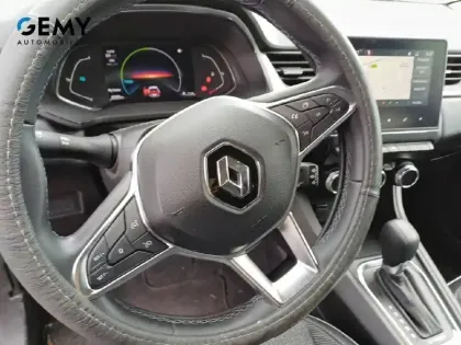 Photo 12 Renault Captur  E-Tech full hybrid 145
