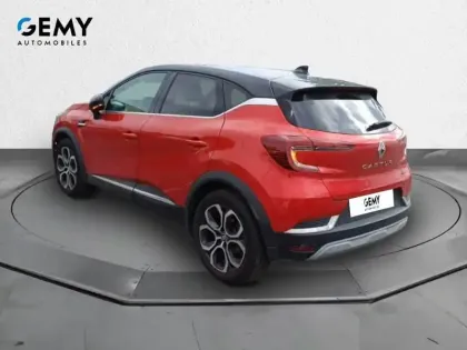 Photo 6 Renault Captur  E-Tech full hybrid 145