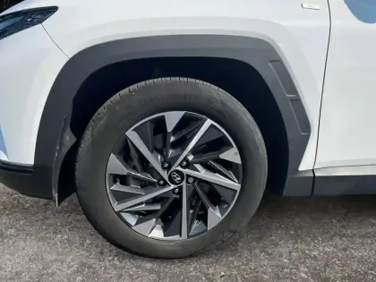 Photo 13 Hyundai Tucson  1.6 T-GDI 150 Hybrid 48V iBVM