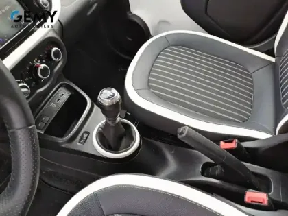 Photo 11 Renault Twingo  III TCe 95