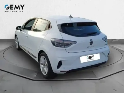 Photo 6 Renault Clio  E-Tech full hybrid 145