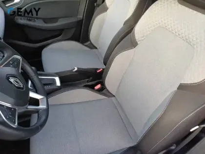 Photo 8 Renault Clio  E-Tech full hybrid 145