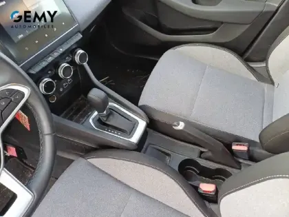 Photo 11 Renault Clio  E-Tech full hybrid 145
