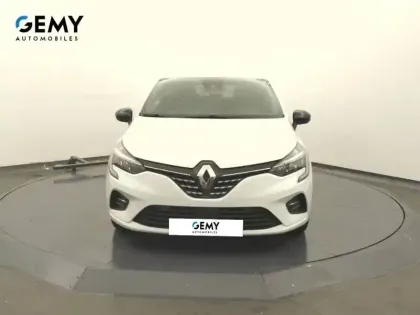 Photo 16 Renault Clio  E-Tech full hybrid 145