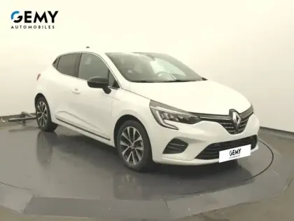 Photo 17 Renault Clio  E-Tech full hybrid 145