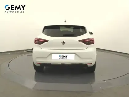 Photo 19 Renault Clio  E-Tech full hybrid 145