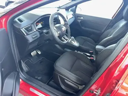 Photo 9 Renault Captur  E-Tech full hybrid 145 ch