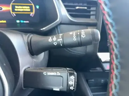 Photo 43 Renault Captur  E-Tech full hybrid 145 ch