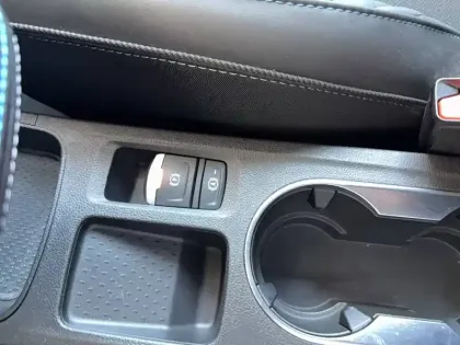 Photo 40 Renault Captur  E-Tech full hybrid 145 ch
