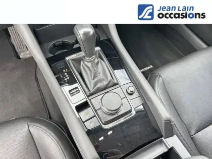 Photo 12 Mazda Mazda3  5 portes 2.0L SKYACTIV-G M Hybrid 122 ch BVA6