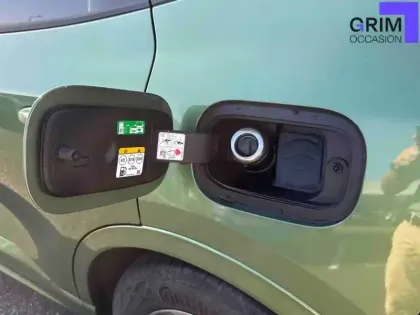 Photo 19 Ford Kuga  2.5 Duratec 180 ch FlexiFuel FHEV E85 Powershift