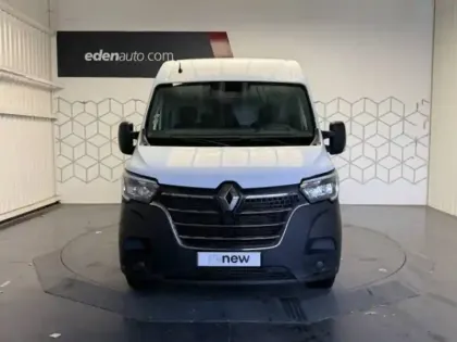 Photo 41 Renault Master  FGN TRAC F3300 L2H2 DCI 135