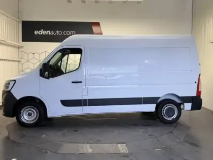 Photo 24 Renault Master  FGN TRAC F3300 L2H2 DCI 135