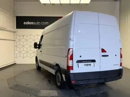 Photo 36 Renault Master  FGN TRAC F3300 L2H2 DCI 135