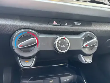 Photo 15 Kia Rio  1.2 DPi 84ch BVM5