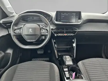Photo 7 Peugeot 208  Electrique 50 kWh 136ch
