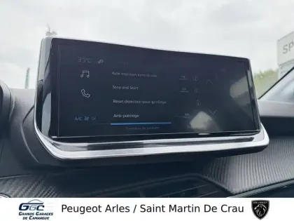 Photo 21 Peugeot 208  PureTech 100 S&S BVM6