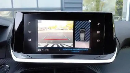 Photo 16 Peugeot 208  PureTech 100 S&S BVM6