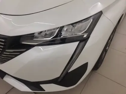 Photo 15 Peugeot 308  PHEV 180 e-EAT8