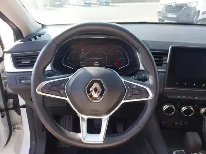 Photo 10 Renault Captur  E-Tech full hybrid 145 ch