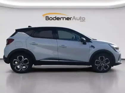 Photo 5 Renault Captur  E-Tech full hybrid 145 ch