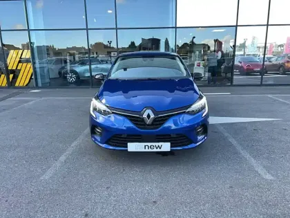 Photo 7 Renault Clio  E-Tech full hybrid 145