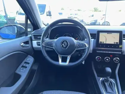 Photo 25 Renault Clio  E-Tech full hybrid 145