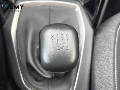 Photo 18 Peugeot 208  BlueHDi 100 S&S BVM6
