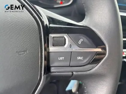 Photo 31 Peugeot 208  PureTech 75 S&S BVM5