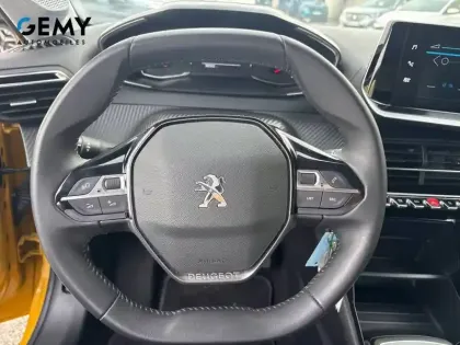 Photo 30 Peugeot 208  PureTech 75 S&S BVM5