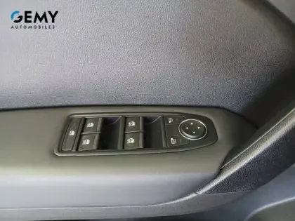 Photo 31 Renault Captur  TCe 90