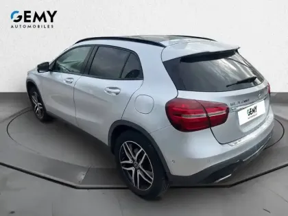Photo 17 Mercedes GLA  200 7-G DCT