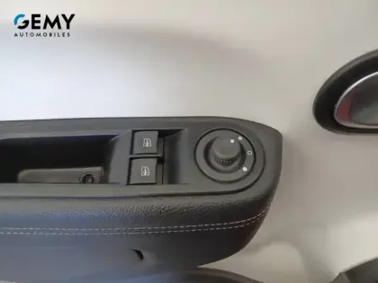 Photo 46 Renault Twingo  III E-Tech