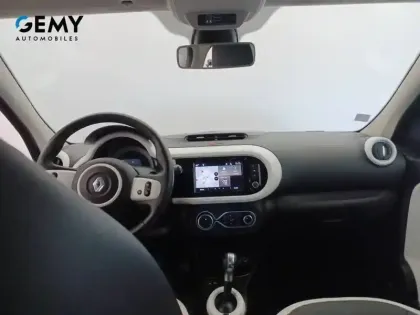 Photo 42 Renault Twingo  III E-Tech