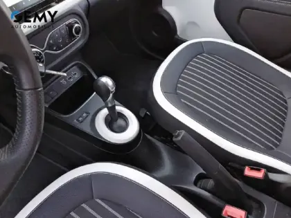 Photo 11 Renault Twingo  III E-Tech