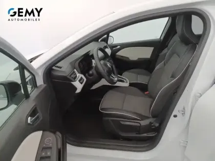 Photo 28 Renault Clio  E-Tech full hybrid 145