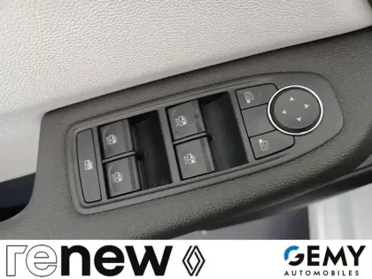 Photo 11 Renault Clio  E-Tech full hybrid 145
